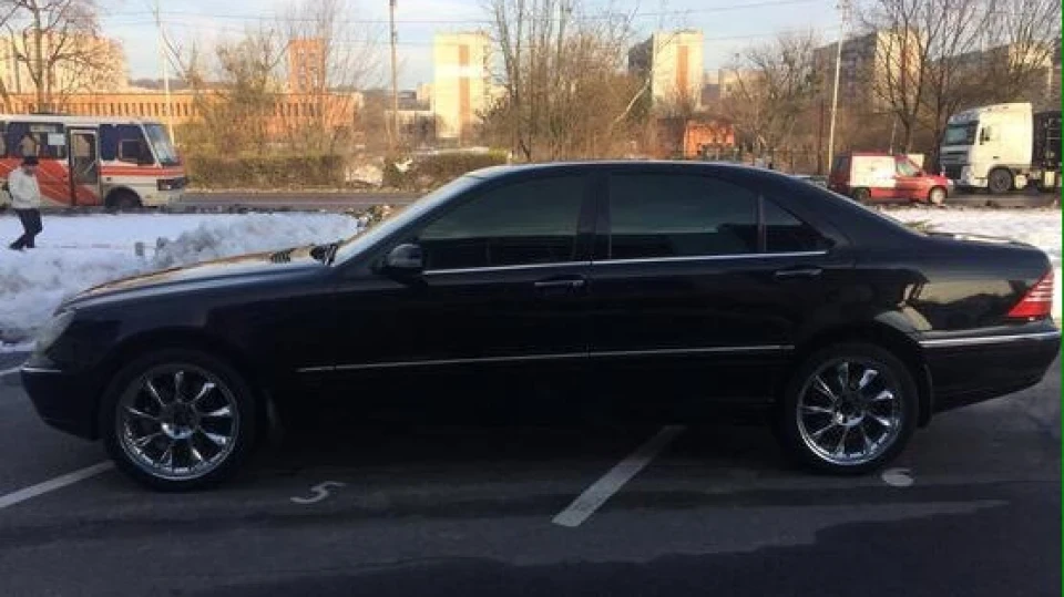 Mercedes-Benz S-Class 3