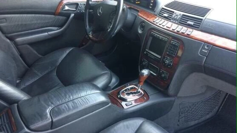 Mercedes-Benz S-Class 4