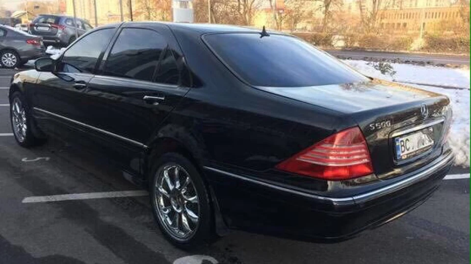 Mercedes-Benz S-Class 5