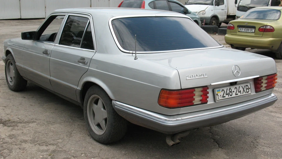 Mercedes-Benz S-Class 4