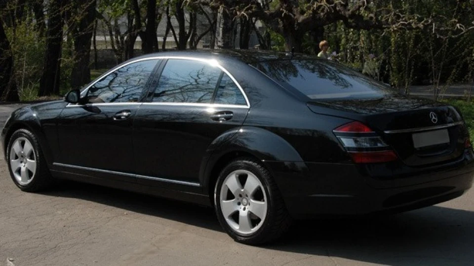 Mercedes-Benz S-Class 2