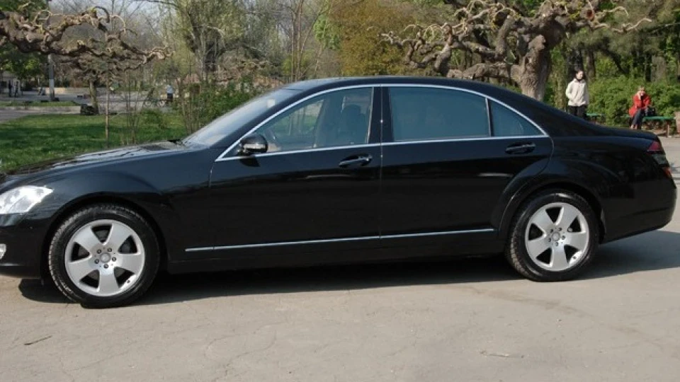 Mercedes-Benz S-Class 5