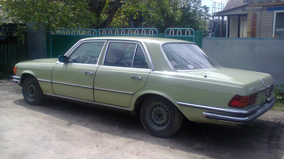 Mercedes-Benz S-Class 4
