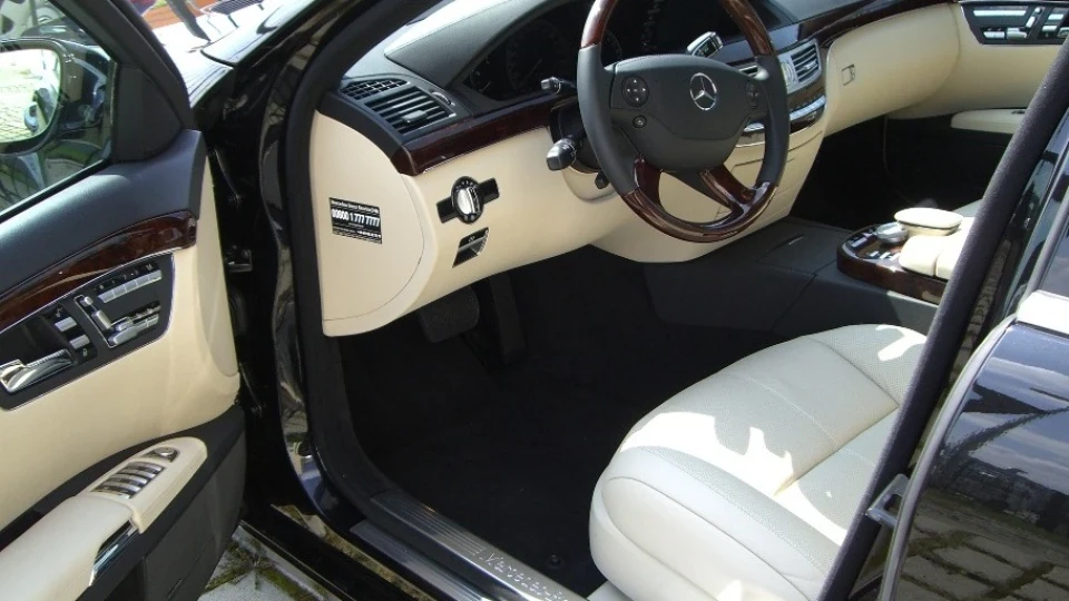 Mercedes-Benz S-Class 2