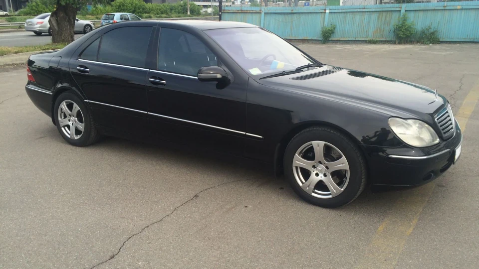 Mercedes-Benz S-Class 2