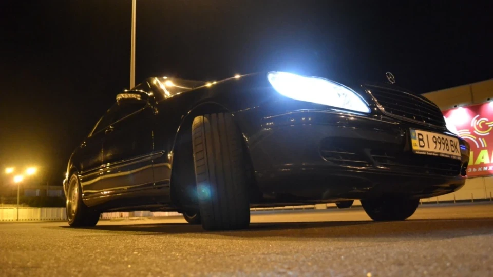 Mercedes-Benz S-Class 2