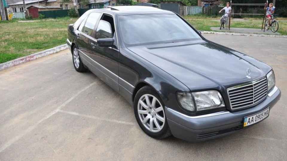 Mercedes-Benz S-Class 3