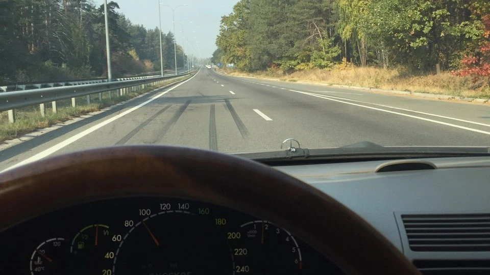 Mercedes-Benz S-Class 3