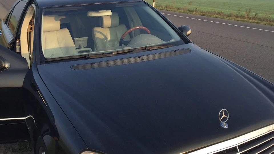 Mercedes-Benz S-Class 4