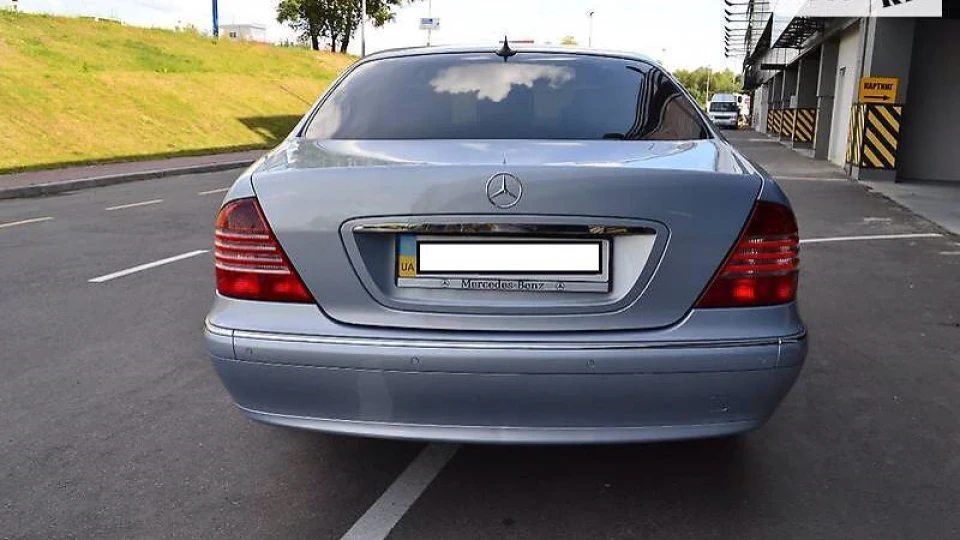 Mercedes-Benz S-Class 2