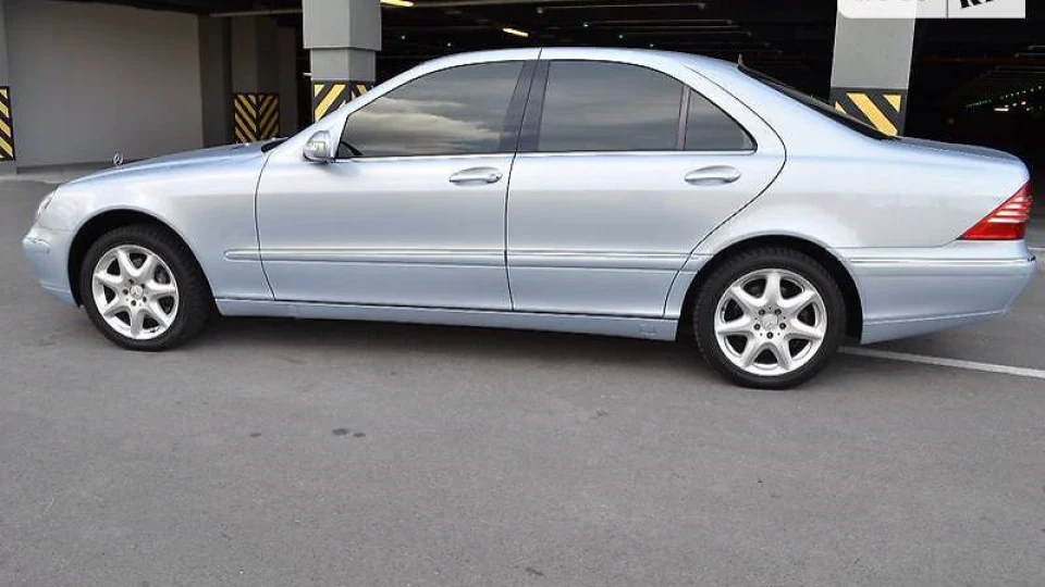 Mercedes-Benz S-Class 3