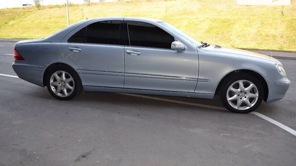Mercedes-Benz S-Class 5