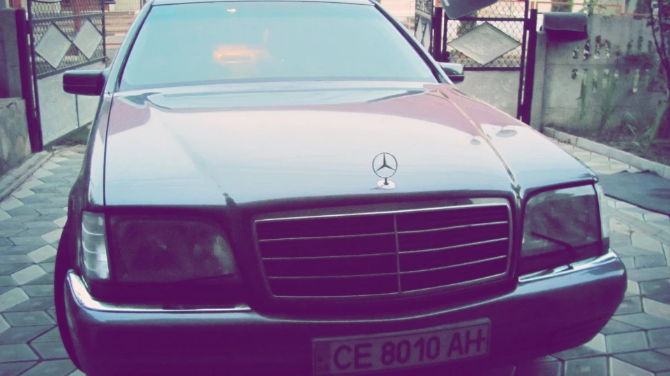 Mercedes-Benz S-Class 4