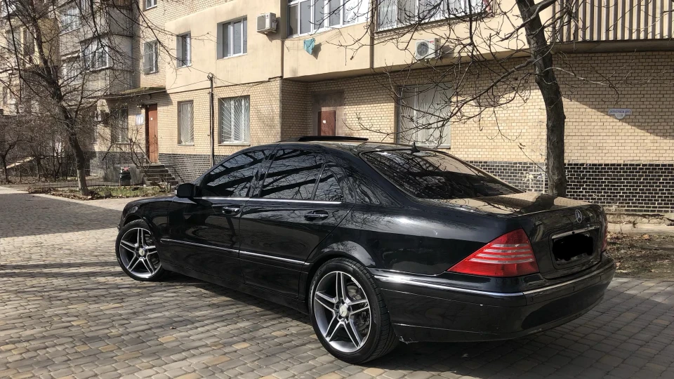 Mercedes-Benz S-Class 2