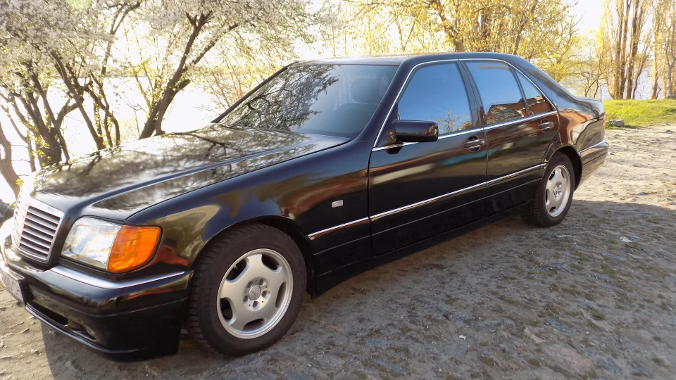 Mercedes-Benz S-Class 5
