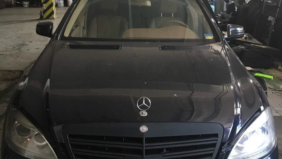 Mercedes-Benz S-Class 4