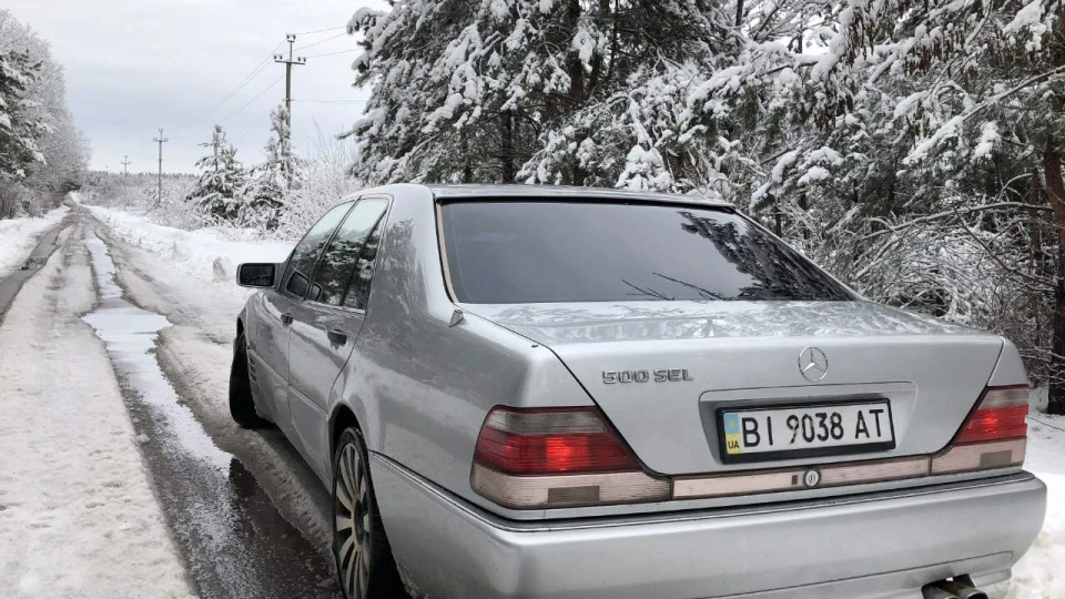 Mercedes-Benz S-Class 4