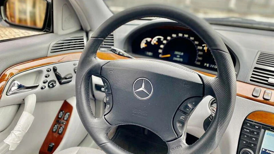 Mercedes-Benz S-Class 2