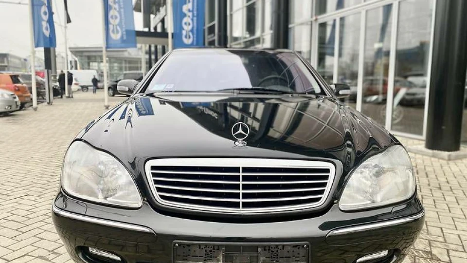 Mercedes-Benz S-Class 5