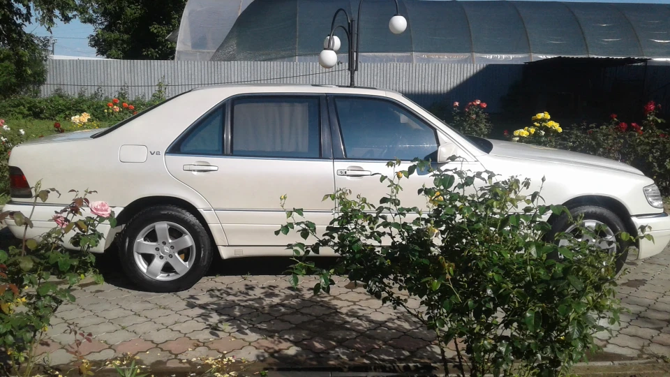 Mercedes-Benz S-Class 2