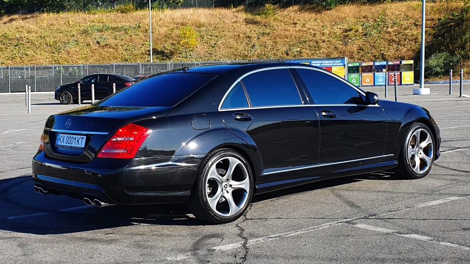 Mercedes-Benz S-Class 2