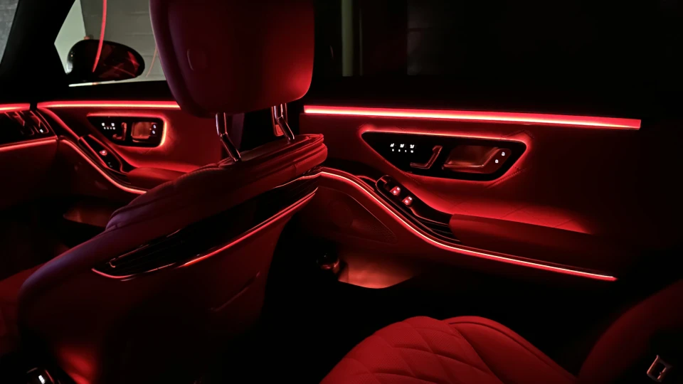 Mercedes-Benz S-Class 4
