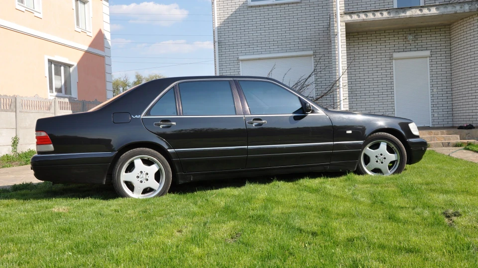 Mercedes-Benz S-Class 2