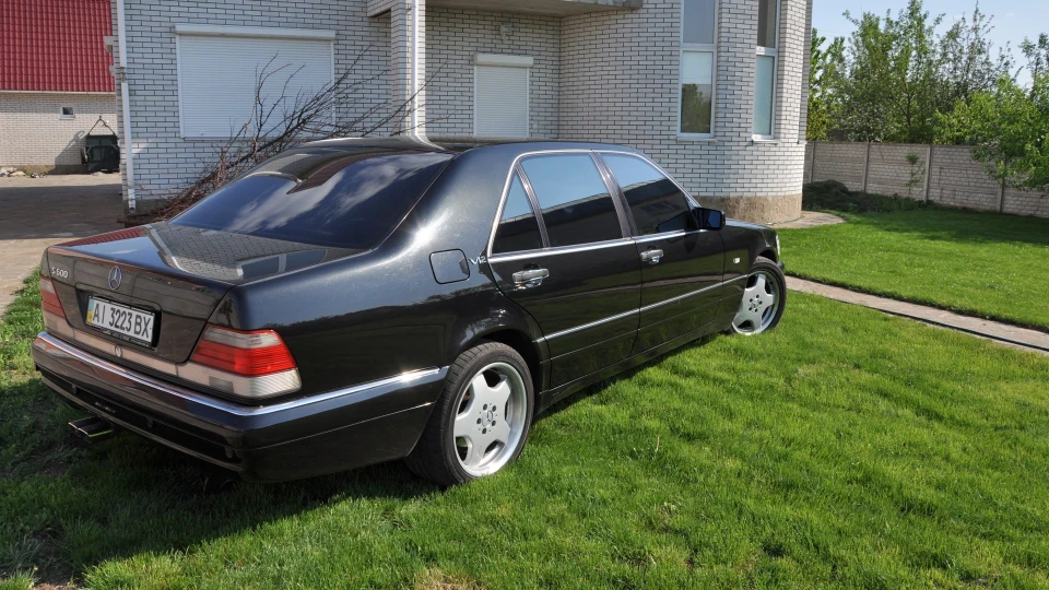 Mercedes-Benz S-Class 3