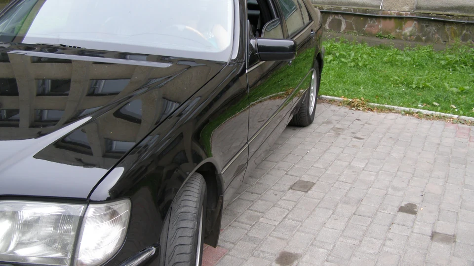 Mercedes-Benz S-Class 2
