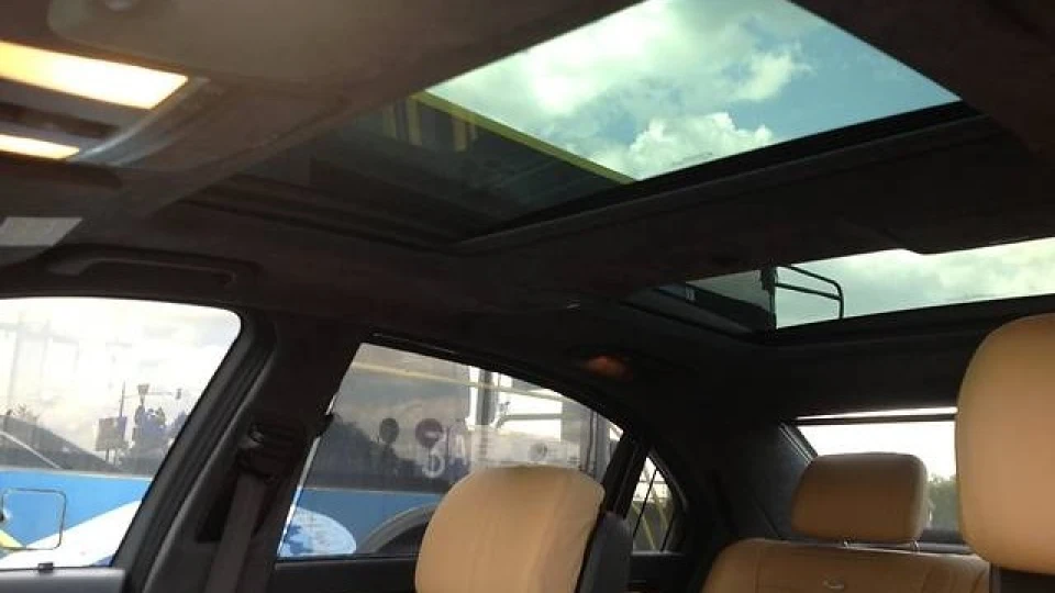 Mercedes-Benz S-Class 4