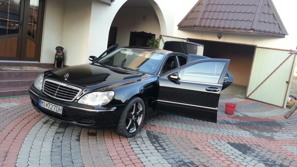Mercedes-Benz S-Class 2
