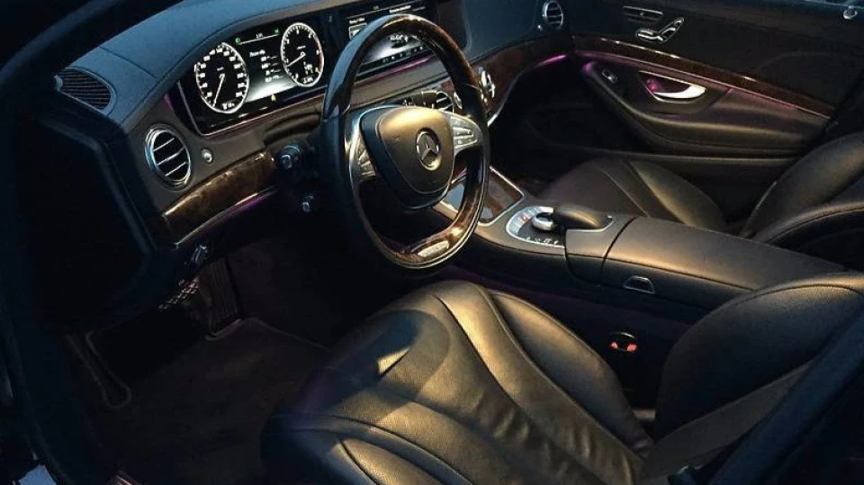 Mercedes-Benz S-Class 3