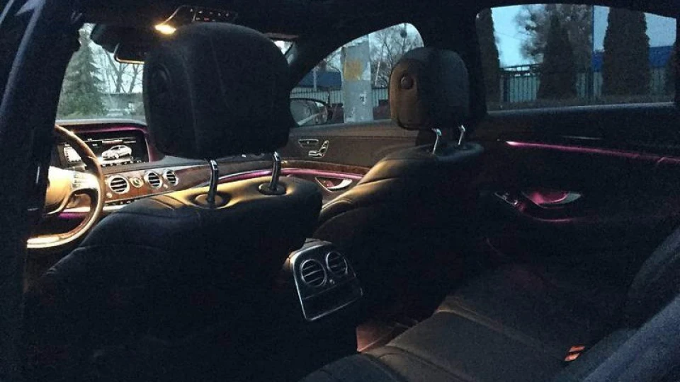 Mercedes-Benz S-Class 5