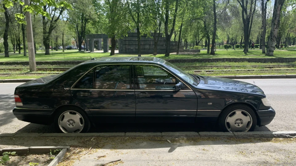 Mercedes-Benz S-Class 2