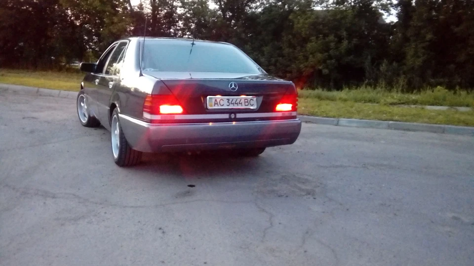 Mercedes-Benz S-Class 3