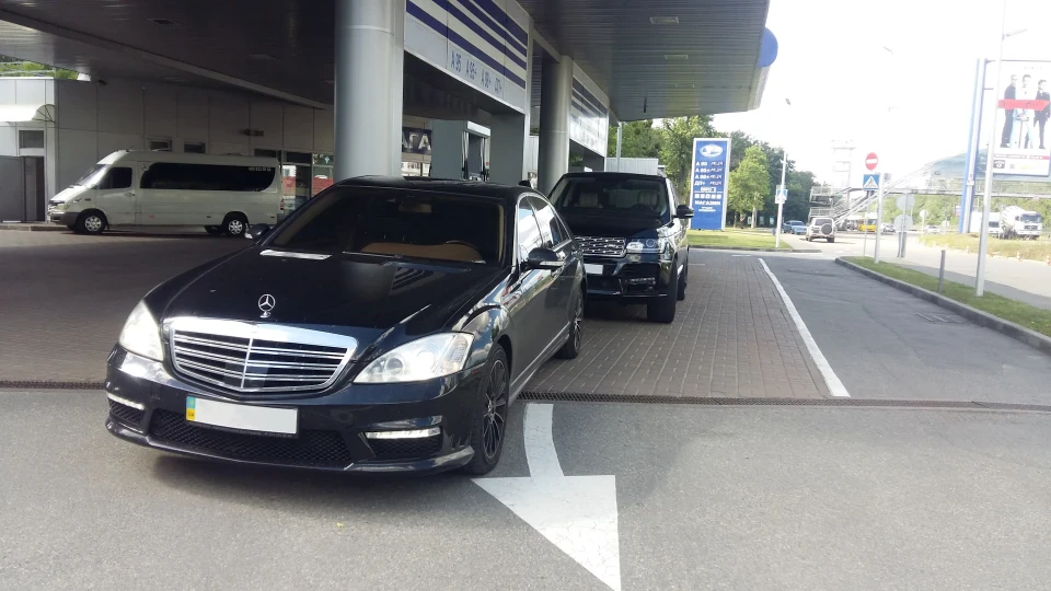 Mercedes-Benz S-Class 2