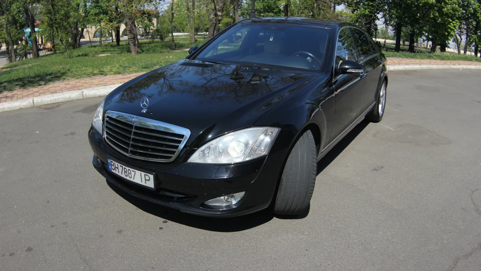 Mercedes-Benz S-Class 2