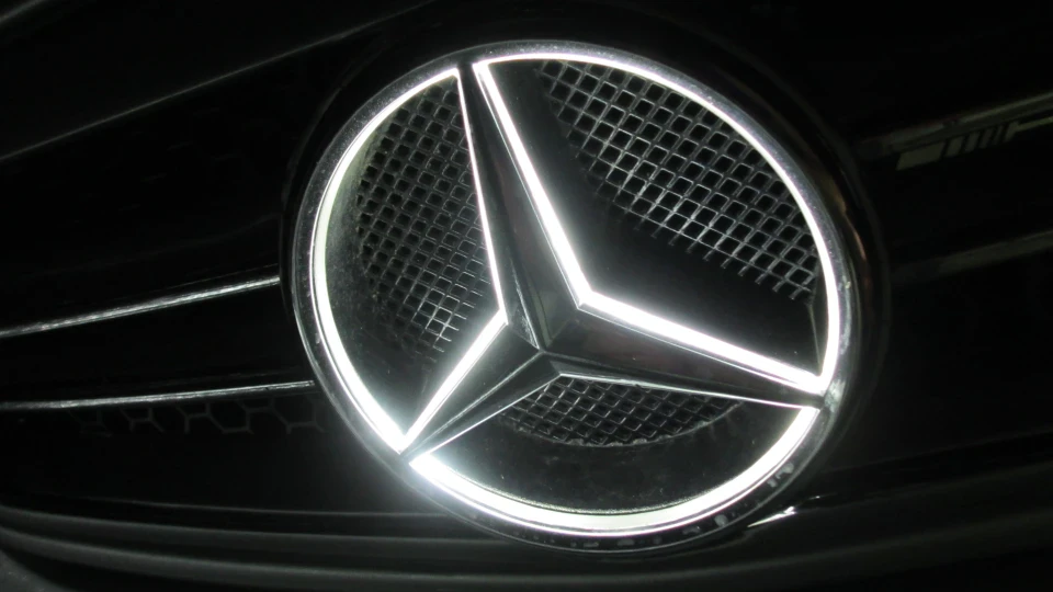 Mercedes-Benz S-Class 4