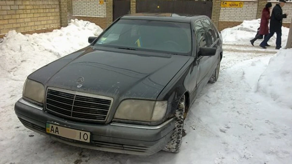 Mercedes-Benz S-Class 4
