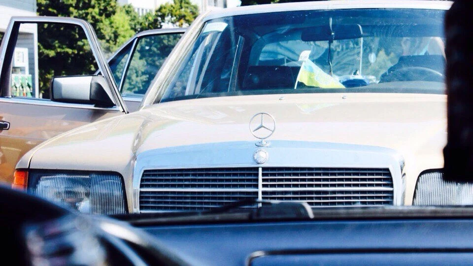 Mercedes-Benz S-Class 3