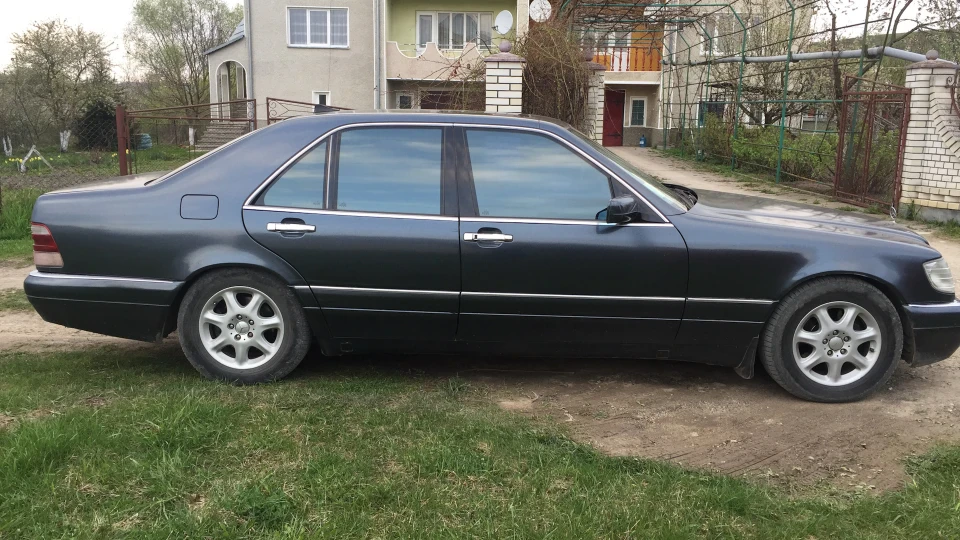 Mercedes-Benz S-Class 4