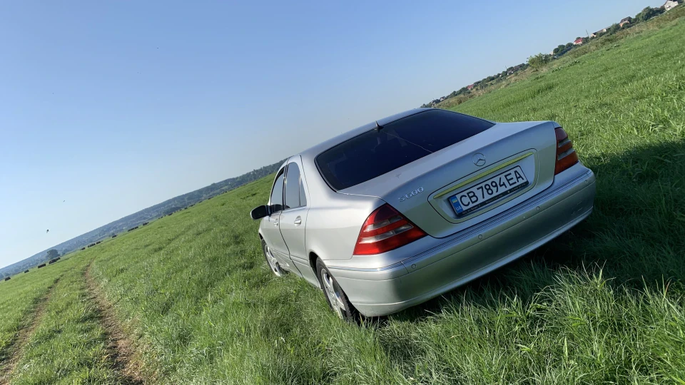Mercedes-Benz S-Class 4