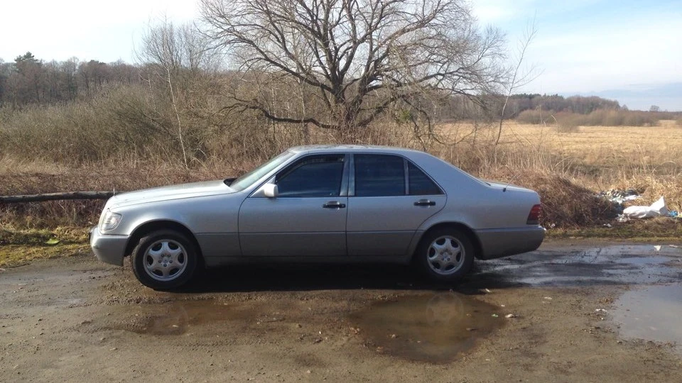 Mercedes-Benz S-Class 300SE 3