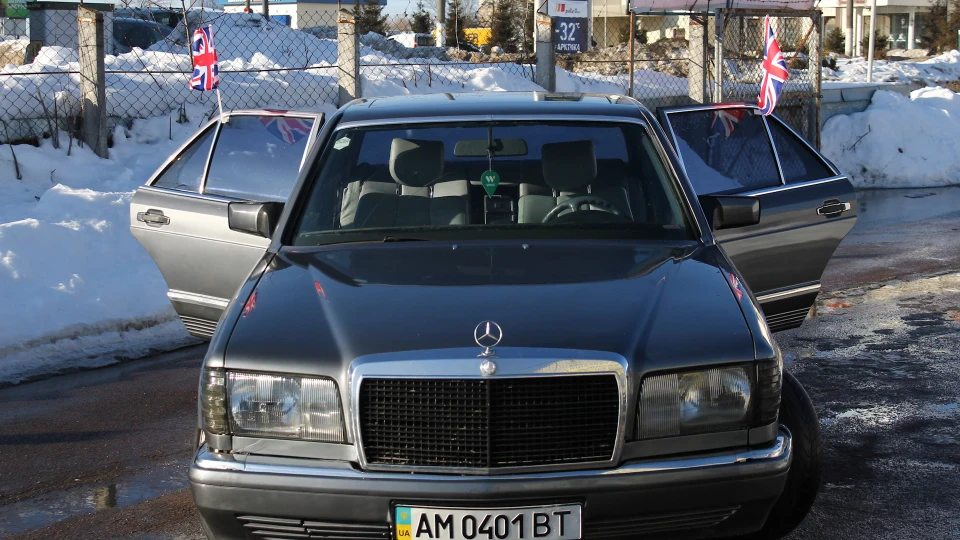 Mercedes-Benz S-Class 3л дизель 5