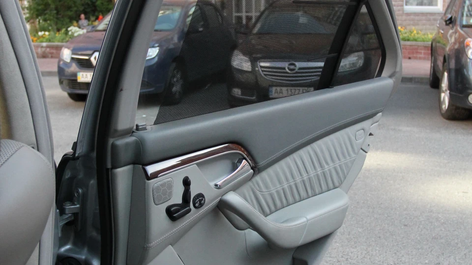 Mercedes-Benz S-Class 4-Matic 3