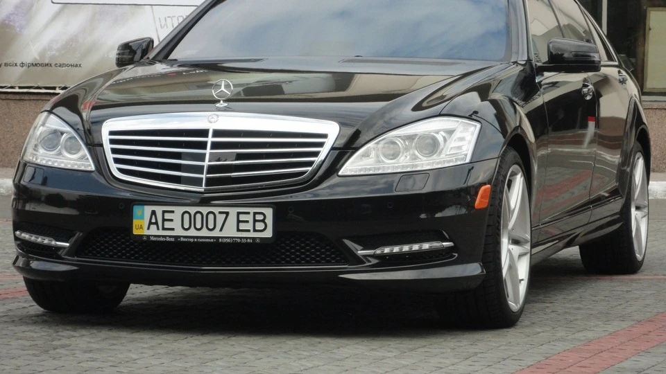 Mercedes-Benz S-Class 4 matic 3