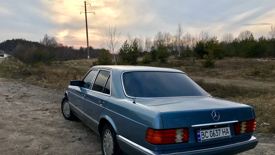 Mercedes-Benz S-Class 420 SE 2