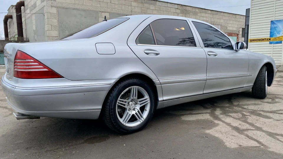 Mercedes-Benz S-Class 430 L 3