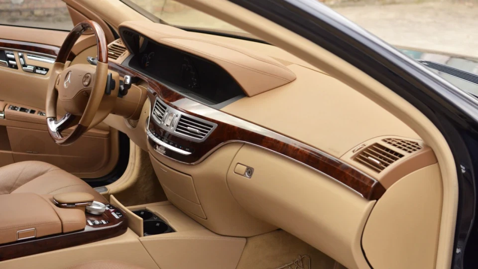 Mercedes-Benz S-Class 5.5 л. 4-Matic 3