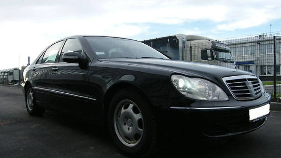 Mercedes-Benz S-Class 6,0 V12 black long